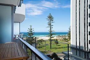 X Kirra Apartments