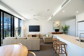 X Kirra Apartments