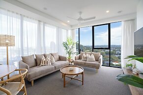 X Kirra Apartments