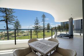 X Kirra Apartments