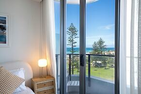 X Kirra Apartments