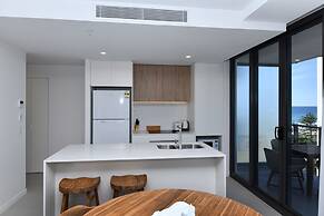 X Kirra Apartments