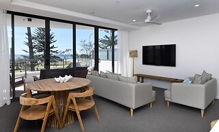 X Kirra Apartments