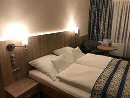 Room-studio for 2 People in Hamburg Mitt