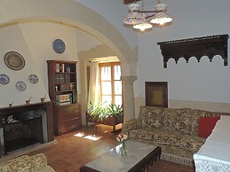 Charming Villa With Pool in Algaida