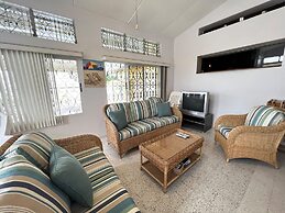 Seagaze Beach House - by Zenbreak