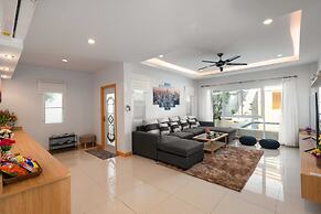 Luxury Pool Villa 6BR