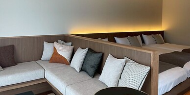 BAND HOTEL HAKATA