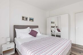 Apartments Villa Salona Sky