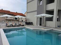 Apartments Villa Salona Sky