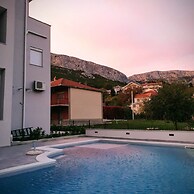 Apartments Villa Salona Sky