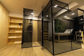 Ames Hotel & SPA