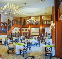The Carousel Hotel