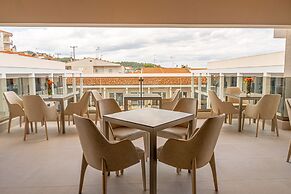 Mirror Hotel
