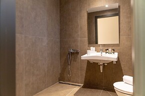 Mirror Hotel