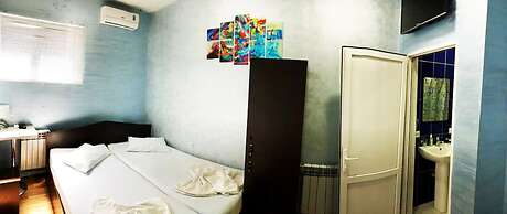 Domino Yerevan Hostel & Tours