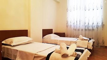 Domino Yerevan Hostel & Tours