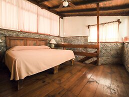 La Casa de Piedra By Rotamundos