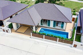 Luxury Pool Villa A18