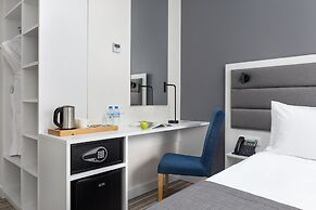 1 Art Hotel