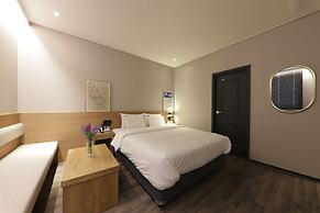 YAJA Hotel