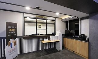 GUKMIN HOTEL