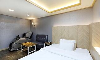 GUKMIN HOTEL