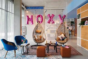 Moxy Antibes Sophia Antipolis