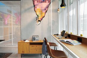 Moxy Antibes Sophia Antipolis