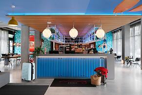 Moxy Antibes Sophia Antipolis