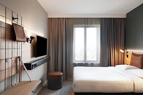 Moxy Antibes Sophia Antipolis