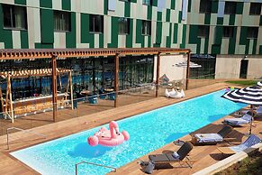 Moxy Antibes Sophia Antipolis