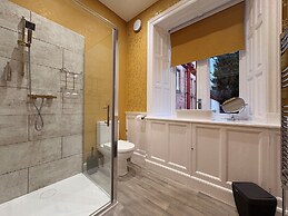Rossal House Apartments
