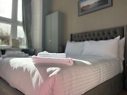 Rossal House Apartments