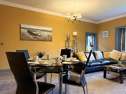 Rossal House Apartments