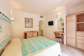 Hotel Punta Est