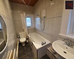 Two Bedroom Apartment by Klass Living Serviced Accommodation Airdrie -