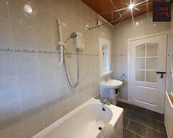 Two Bedroom Apartment by Klass Living Serviced Accommodation Airdrie -