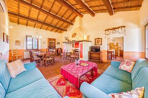Rosehip apt with shared pool
