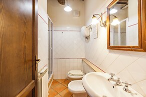 Rosehip apt with shared pool