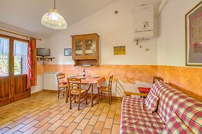 Rosehip apt with shared pool