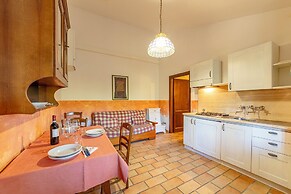 Rosehip apt with shared pool