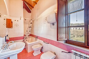 Rosehip apt with shared pool