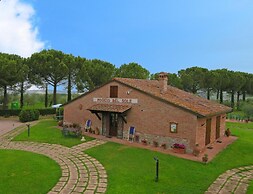 Rosehip apt with shared pool