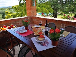 Rosehip apt with shared pool