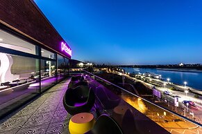 Prize by Radisson, Bonn City