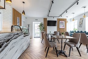 KONTRAKT Boutique Hotel