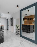 KONTRAKT Boutique Hotel