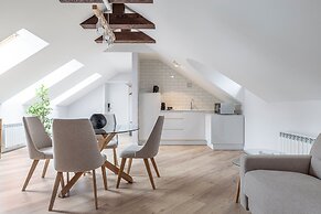 KONTRAKT Boutique Hotel