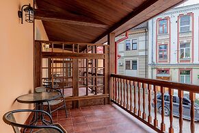 KONTRAKT Boutique Hotel
